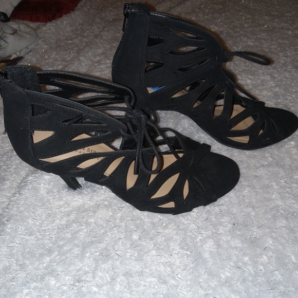 Christian Siriano for Payless Black Strappy Lace Up Heels size 7.5W - Picture 2 of 11